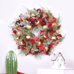 Ribbon-garland-02.jpg